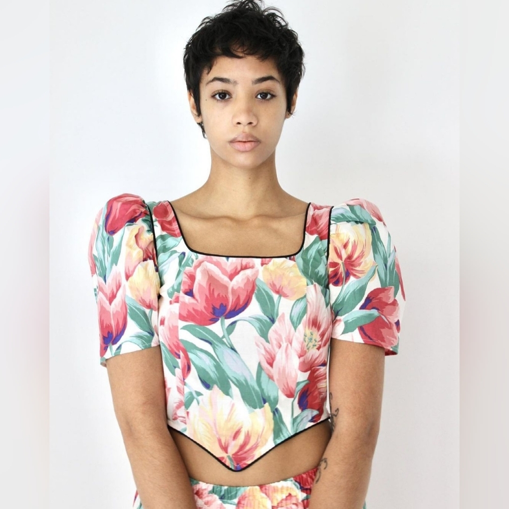 ISO Batsheva Tulip Top with Black Piping